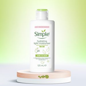 کرم آبرسان و مرطوب کننده سیمپل simple مناسب برای پوست های حساس